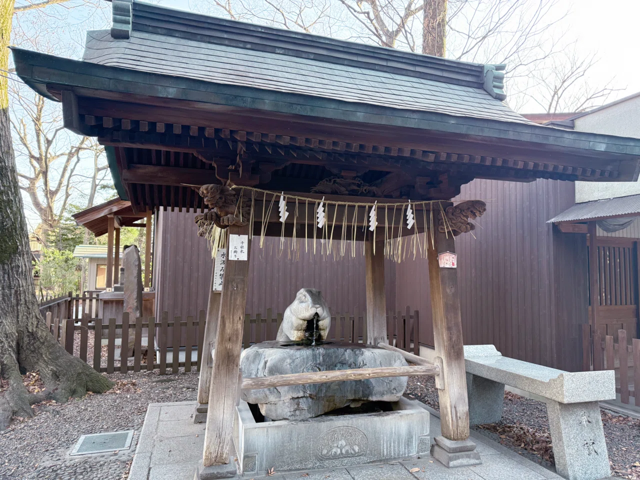 [Saitama, Tsuki Shrine Part 1] No Torii Gate!? Rabbits as Guardian Dogs ...