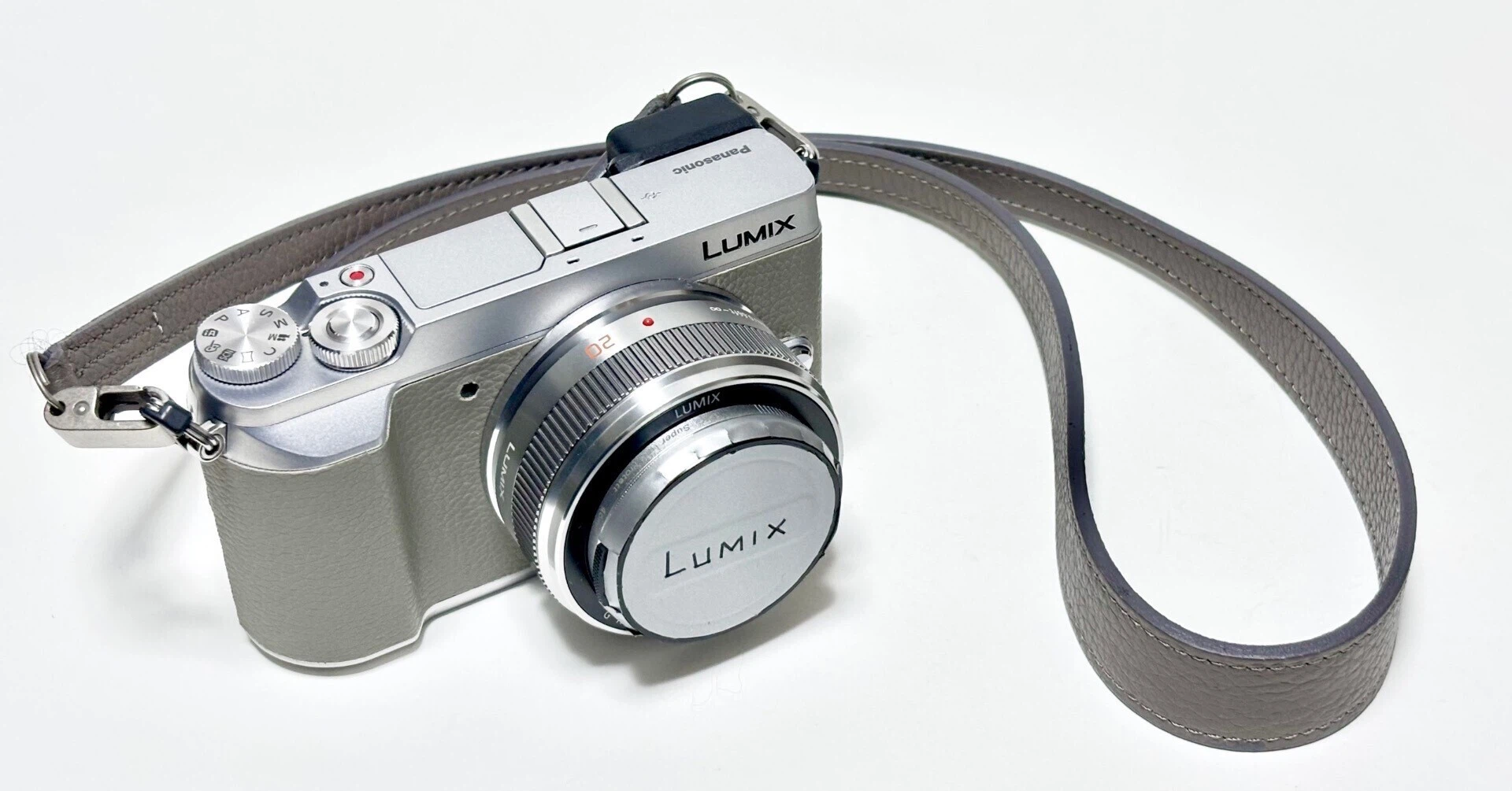 LUMIX GX7MK2 をグレーに統一して思うこと|Takumi Ikeda LUMIX GX7MK2 をグレーに統一して思うこと|Takumi Ikeda