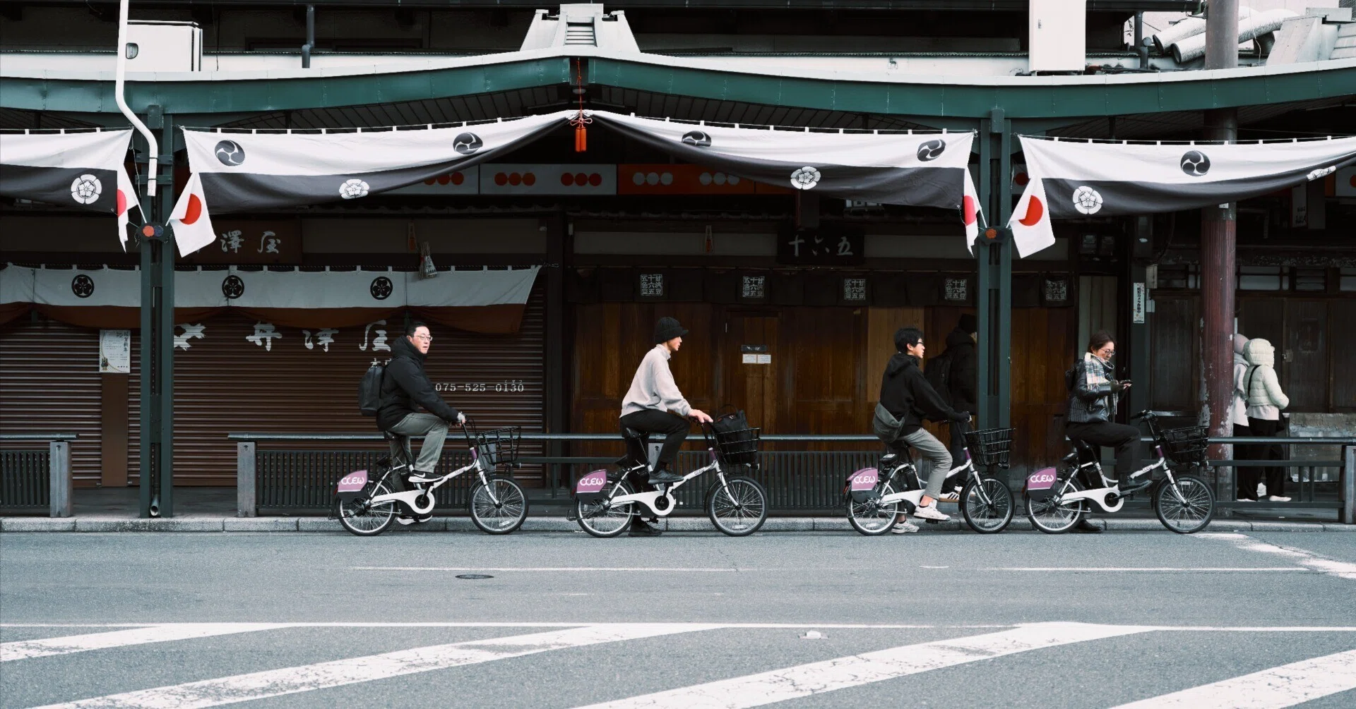 あつこ　GFX100Sセット　分割① あつこ GFX100Sセット 分割① FUJIFILM GFX100Sをしばらく使ってみた