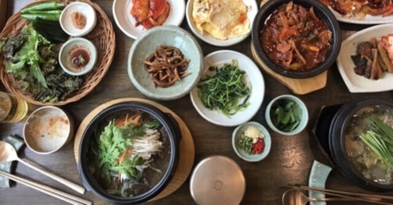 中国 箸 龍鳳銀筷（りゅうほうぎんばし） 鶏龍山 粉青沙器鉄絵唐草文瓶 – Gyeryongsan ware | 陶磁