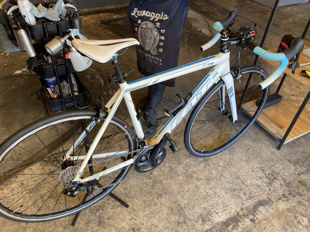 現役Uber配達員のクロスバイクです！