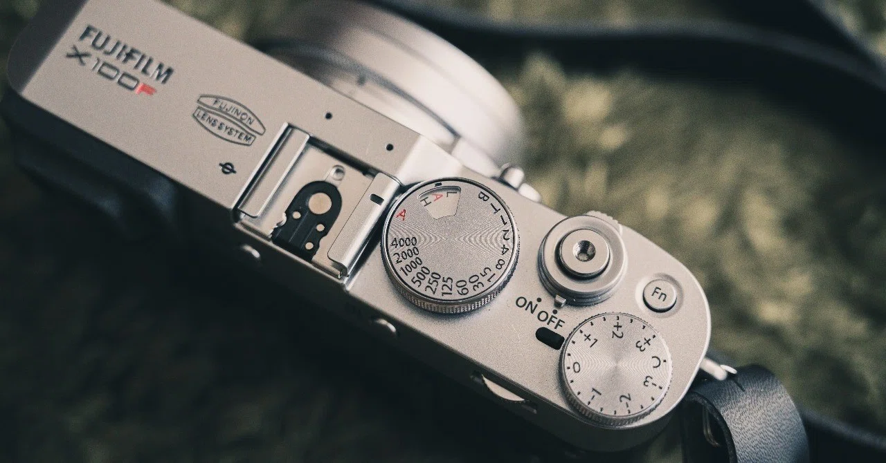 FUJIFILM X100Fを買った。惚れた理由は簡単だった。｜miho