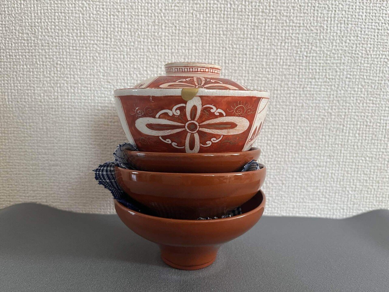 お椀のセット　推定明治　使用してるのか、未使用なのかは不明となります。 お椀のセット 推定明治 使用してるのか、未使用なのかは不明となり