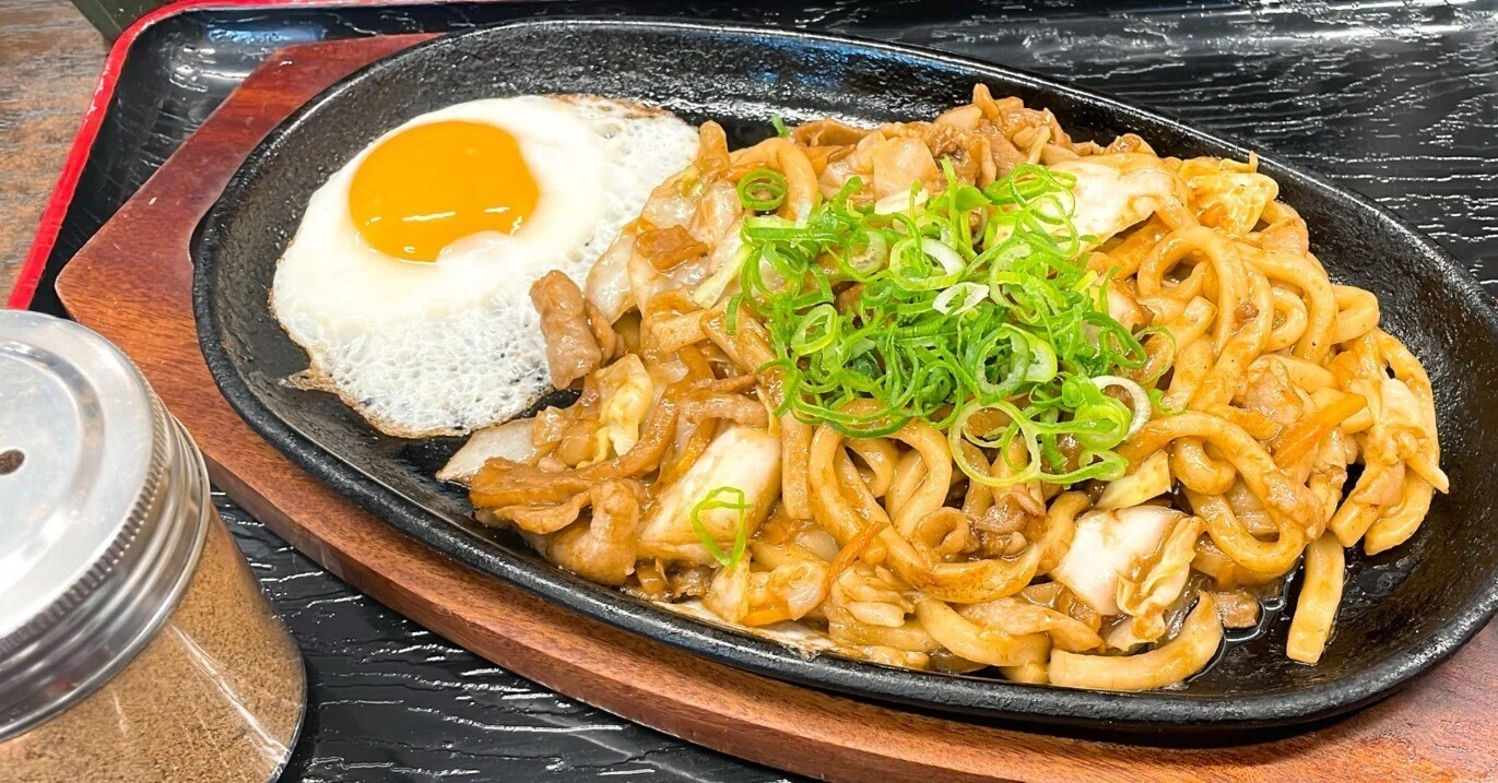 資さんうどん「焼きうどん」あっさりなのに、ねっとり。B級どころか、S