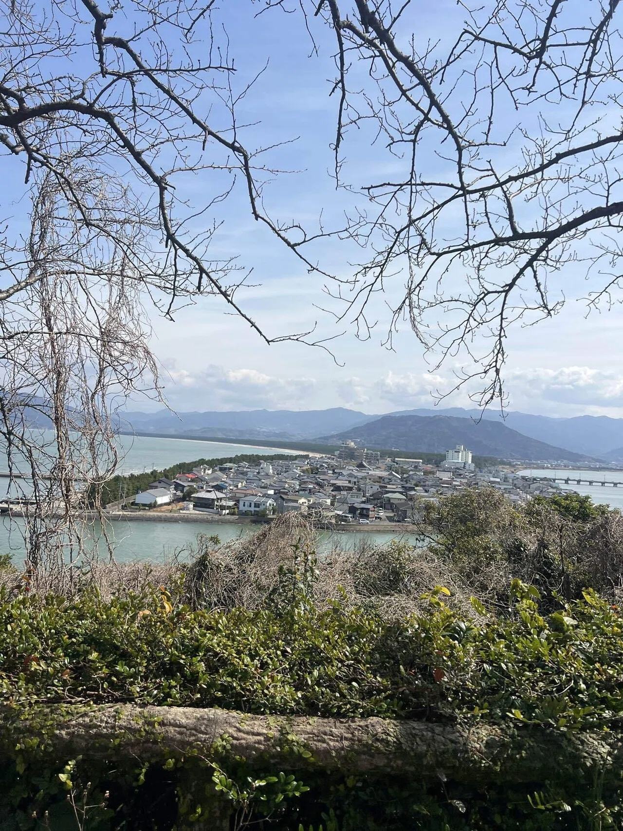 佐賀唐津旅。怠惰人間決死のひとり旅で銘店すぎる鮨屋へ｜井澤梓