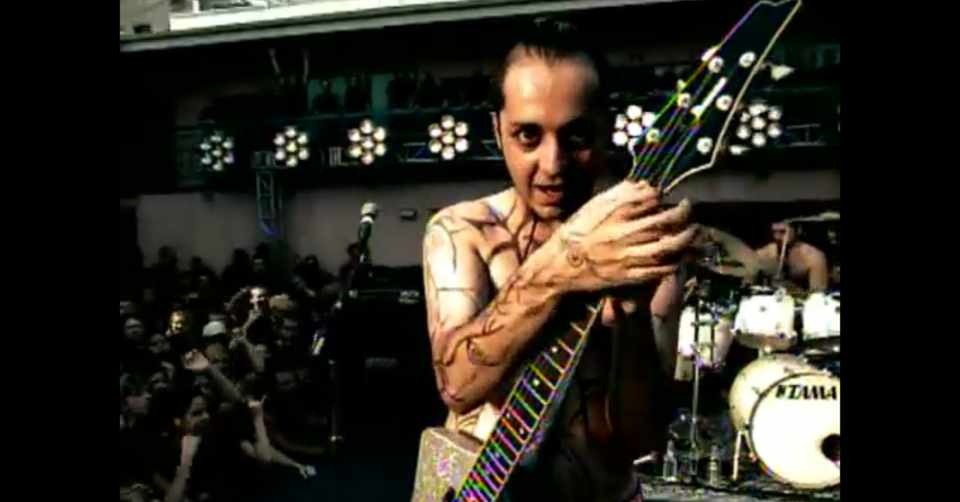 今日の1曲 32 System Of A Down Chop Suey Book Rock Note