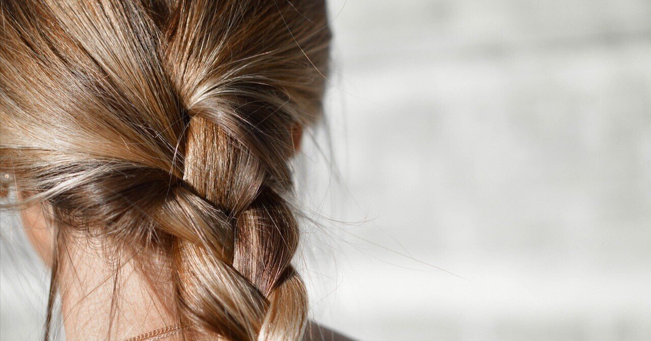 ボリュームが出にくい髪へのヘアマスクの工夫｜美容のコツ