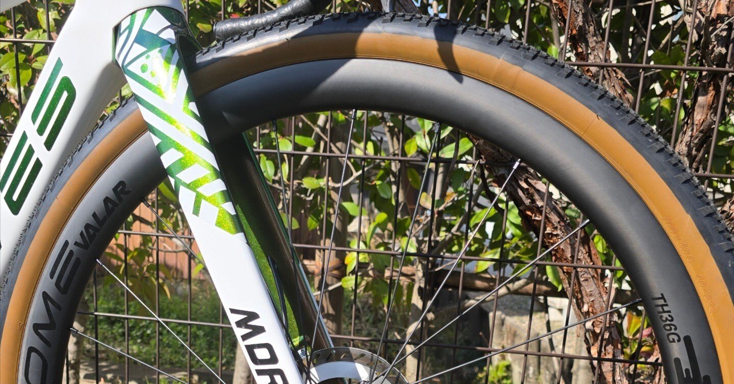 OROME VALAR TH30 リム シマノ カーボンホイールセット CS付き OROME VALAR TH30 リム シマノ カーボンホイールセット CS付き OROME