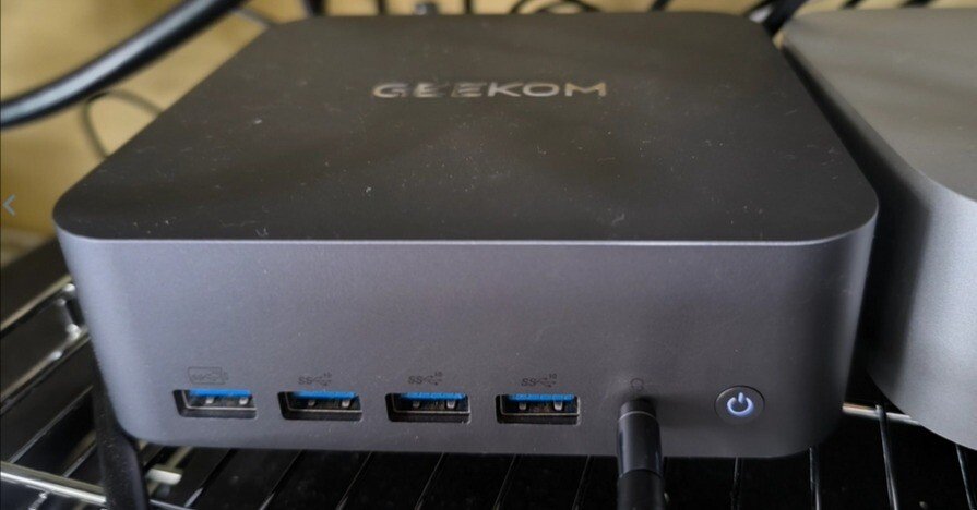 Core Ultra 7 155H搭載ミニPC！GEEKOM GT1 Mega実機レビュー｜重藤 六