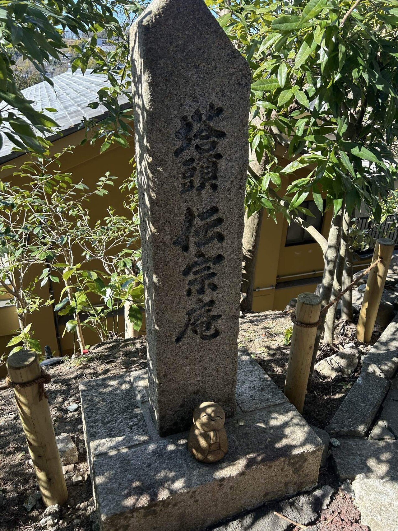 ★沖縄出身・前田良氏の大型版画１★ 地域と共に」の原点大事に 沖縄県農業協同組合（JAおきなわ） 前田