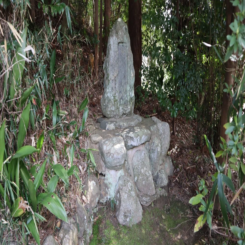 飛鳥座神社の釈迢空の歌碑（明日香村）｜タメ/pt-watcher🌠(類聚メモ帳