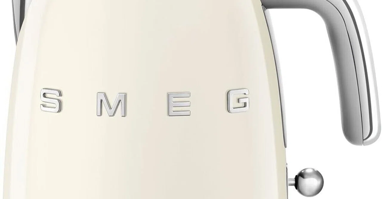 Smeg KLF05】買わないと後悔する⁉️おしゃれすぎる電気ケトルの秘密を 