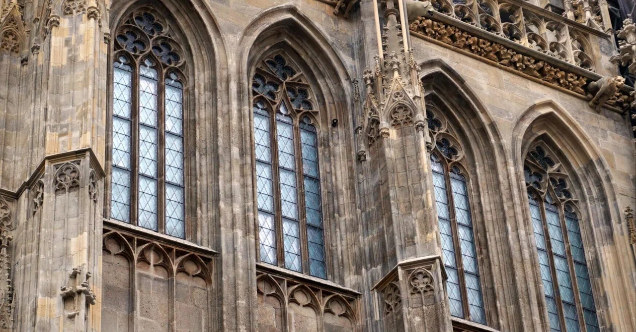 Rectangular Gothic Building The signficance of Gothic architecture|RogerYou
