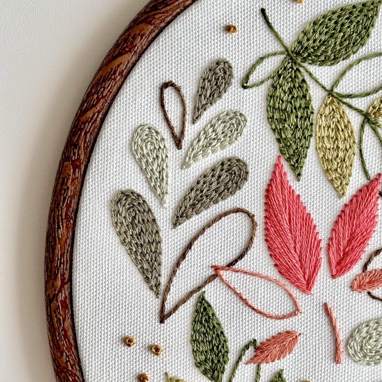 PDF図案【落ち葉模様】｜はなこまち/刺繍作家