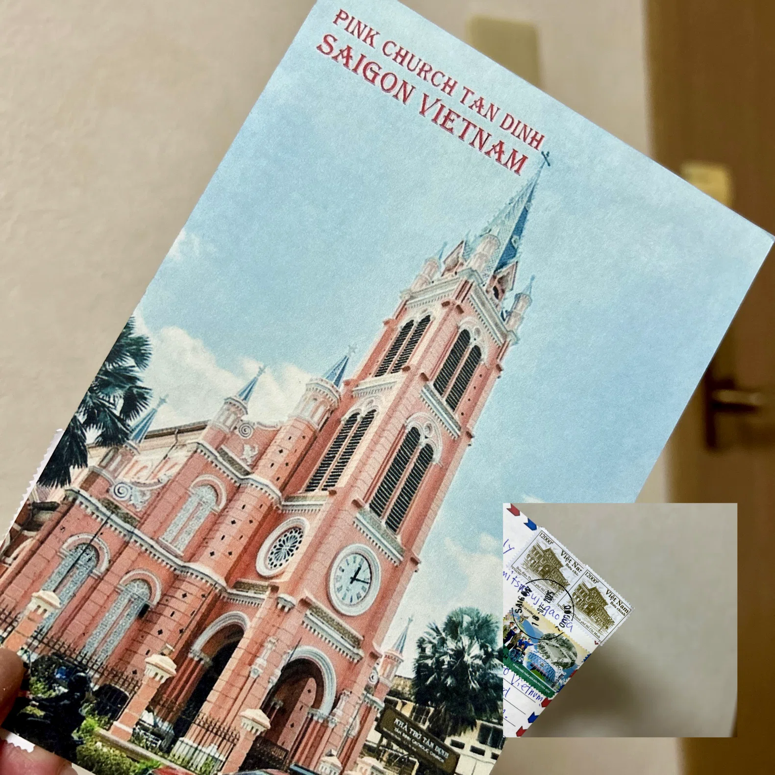 ベトナム??旅行✈️ ホーチミンのサイゴン中央郵便局から日本の自宅 