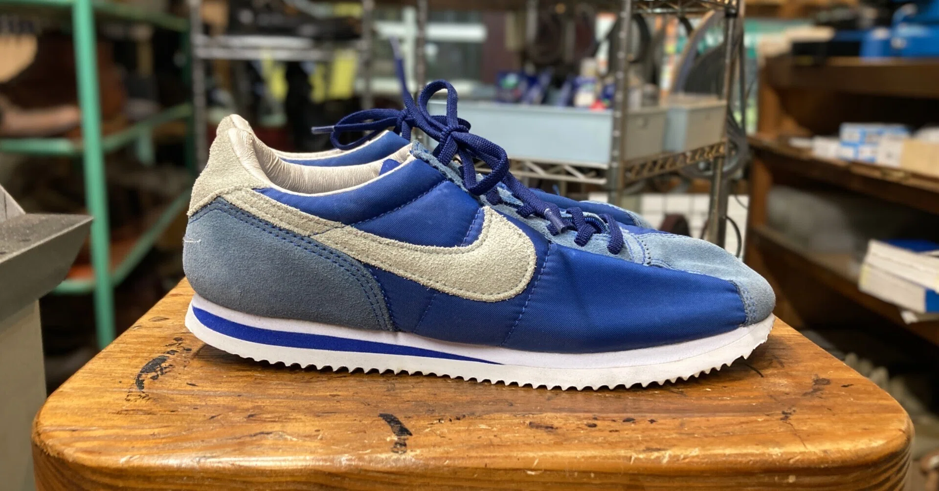 リグルー/再接着修理】NIKE Cortez/コルテッツのソールリペア｜CREA 