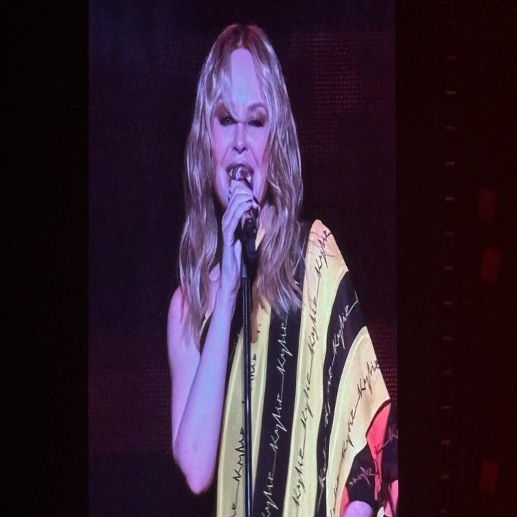 ライブレポート】カイリー・ミノーグ「TENSION TOUR 2025」／日本から