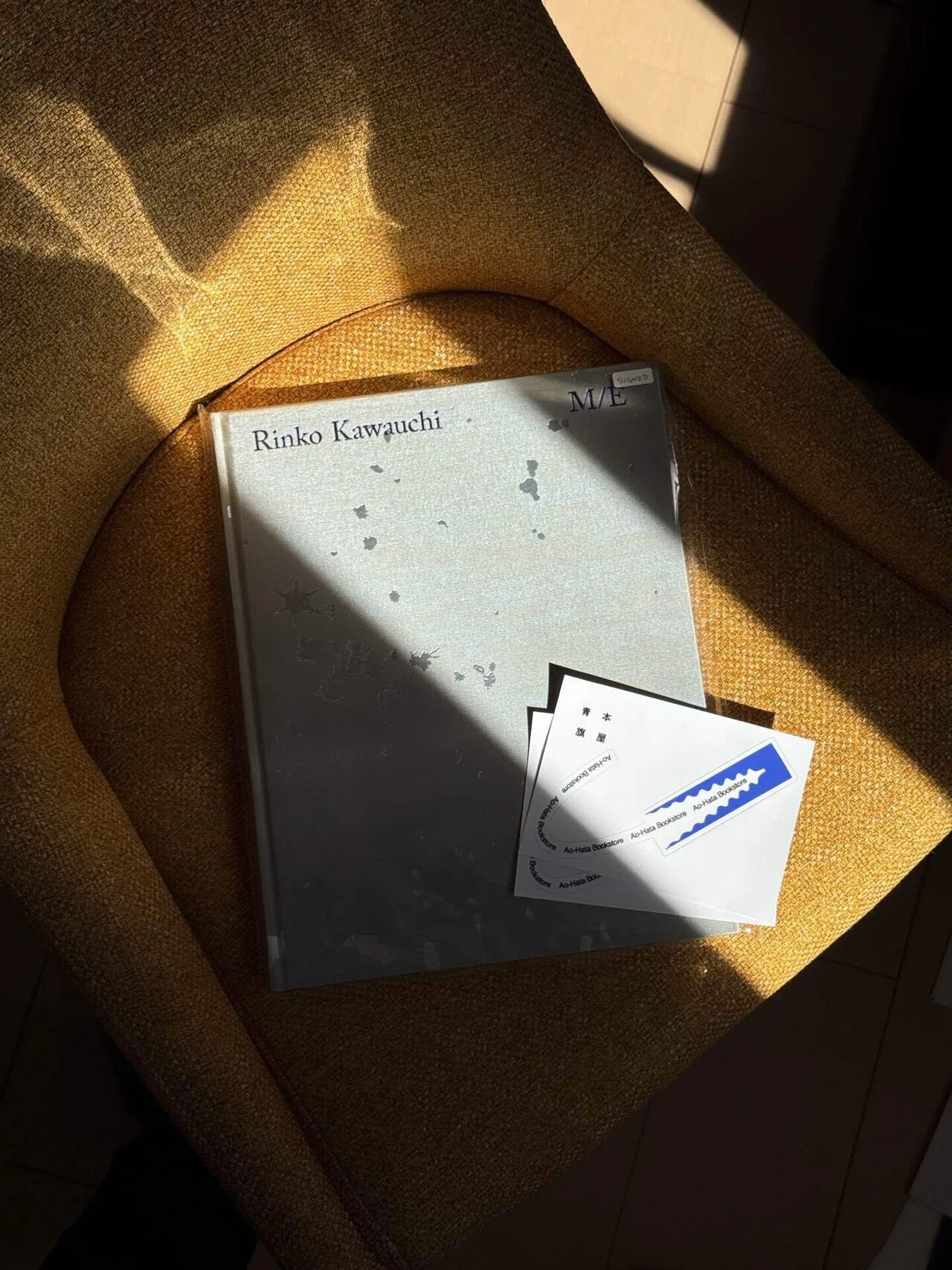 写真集を読む｜川内倫子『M/E』｜深山 直哉