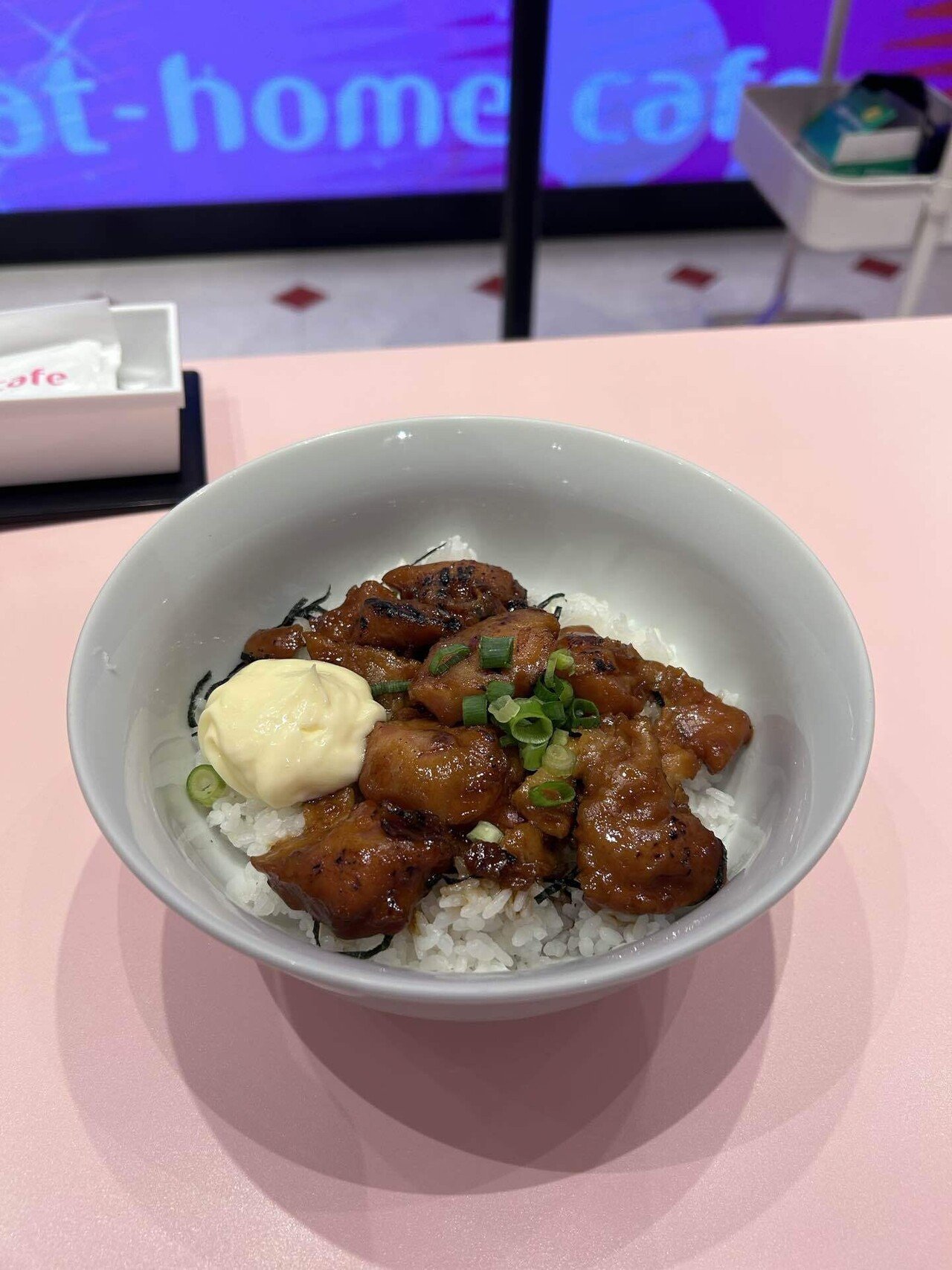 あっとほぉーむカフェ 大阪本店2階 まかない｜ちーざ