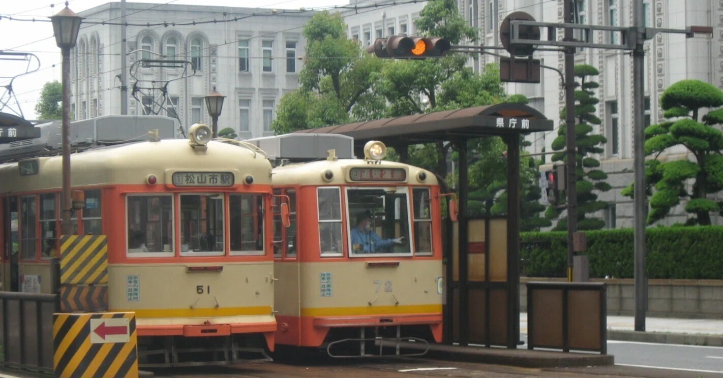 ちょっと昔の伊予鉄道｜takewaniphoto