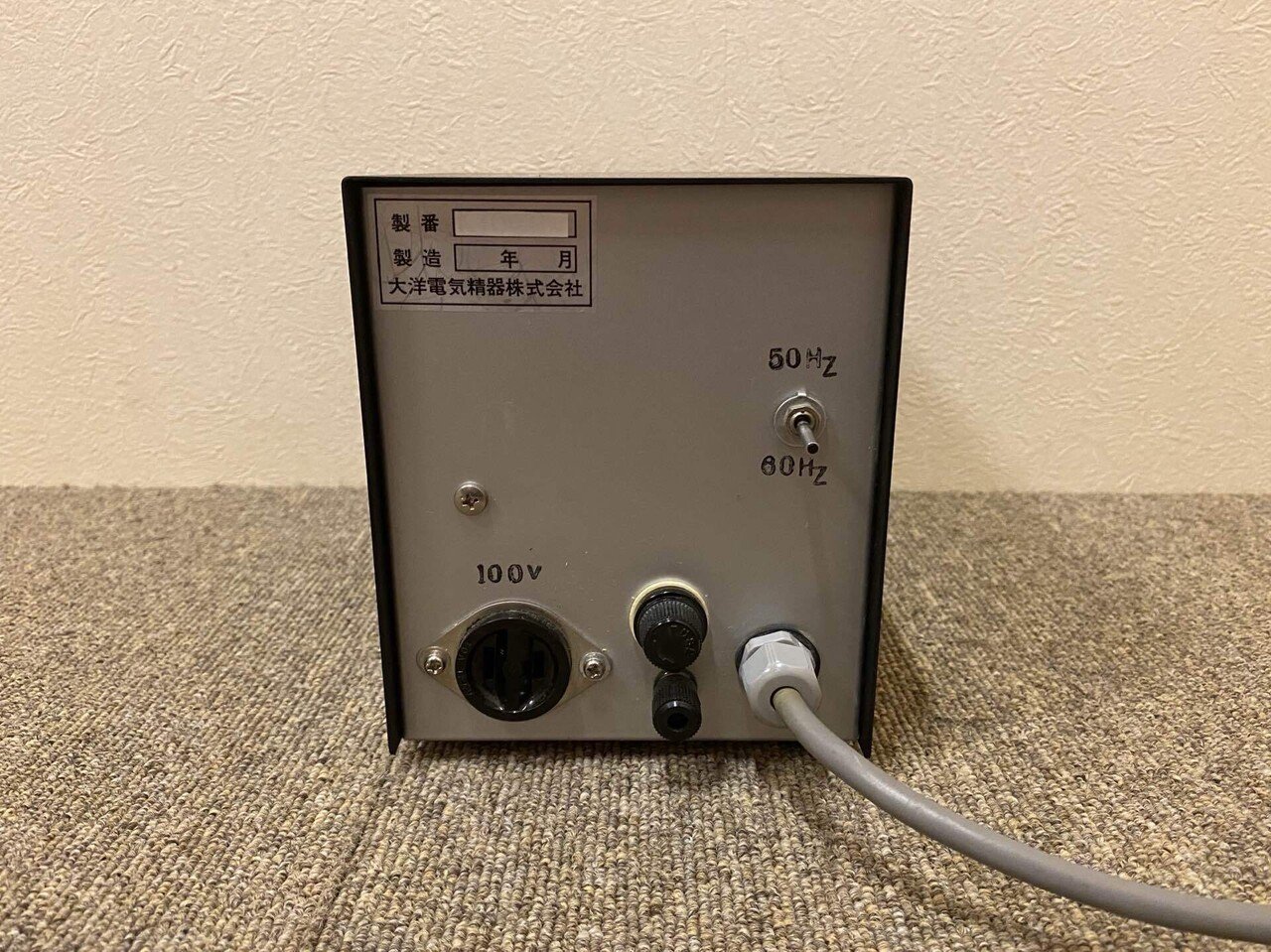 オヤイデ アイソレーショントランス NLF-K100 ジャンク W3961124 オヤイデ NLF-K50 ノイズカットトランス アイソレーショントランス