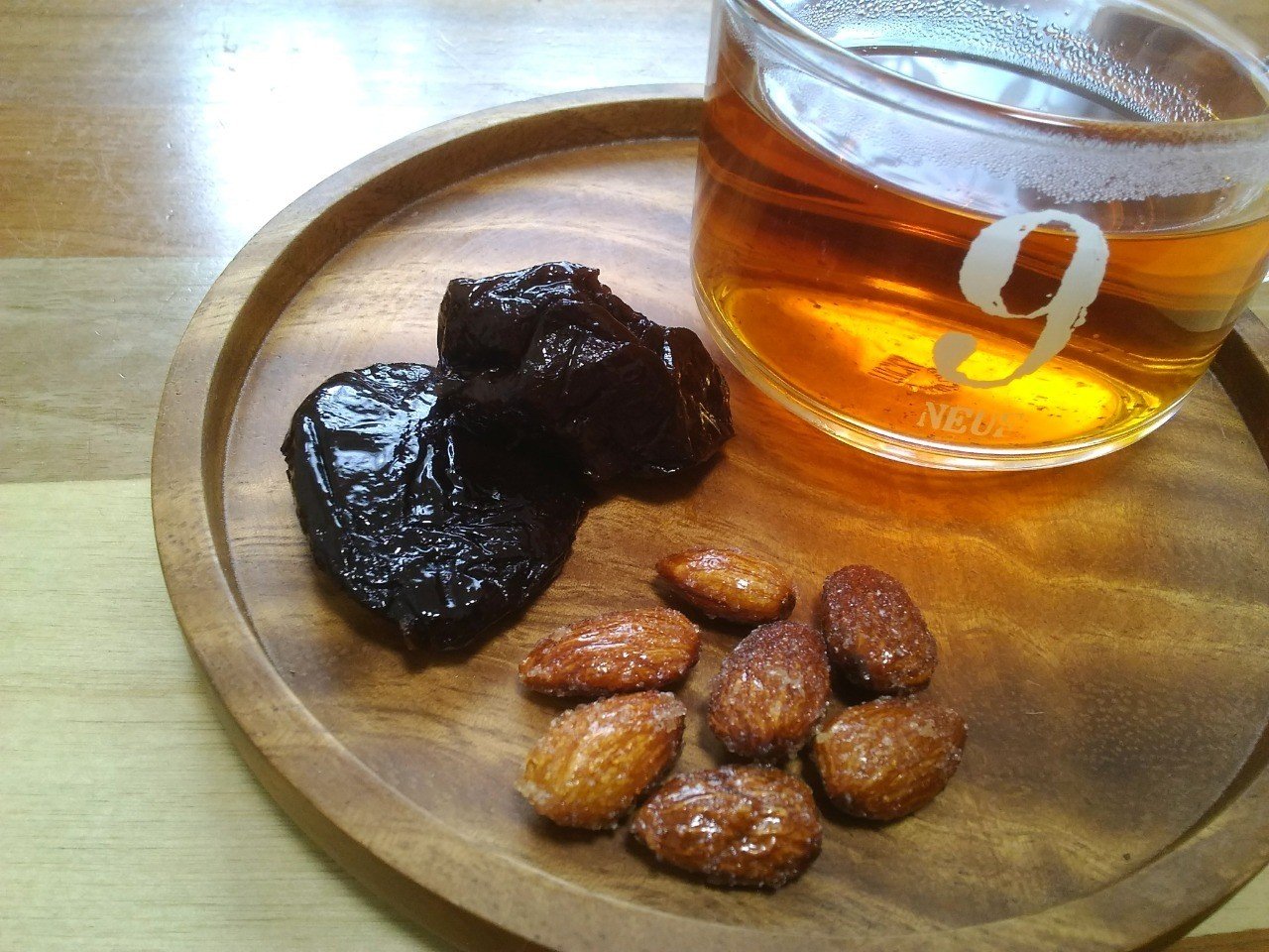 南仏 アジャンのプルーン 北海道は7個で発送 アジャンプルーン 種有プルーン 2ｇ