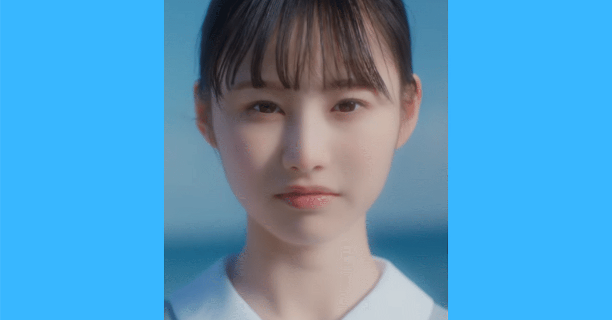 日向坂46 高井俐香 直筆サイン入り写真 五期生お披露目制服 日向坂46五期生 大田美月、高井俐香の撮りおろし写真&手書き