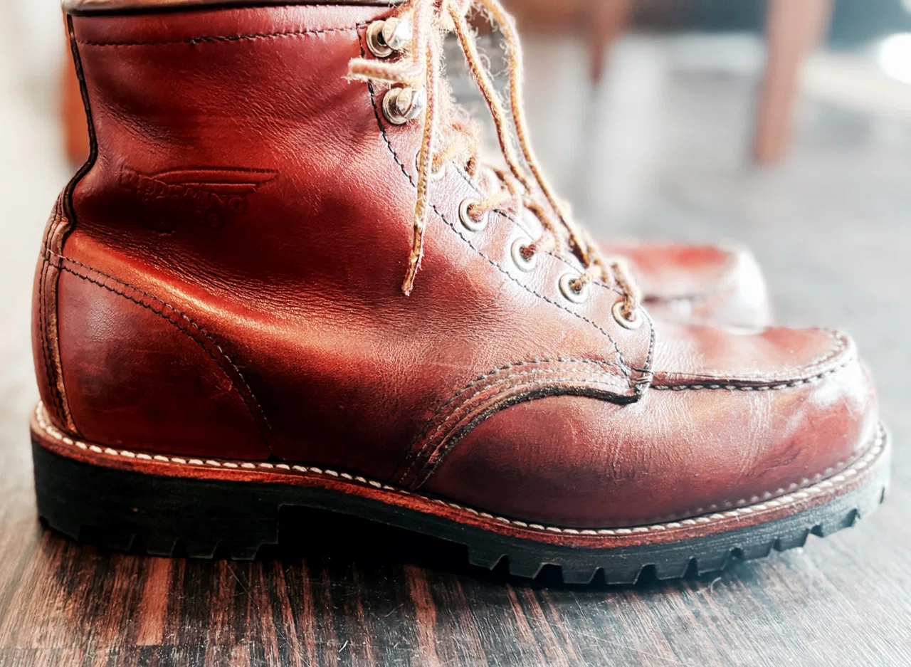 公式カスタム修理レポ】15年連れ添ったRED WING 8875、蘇る 