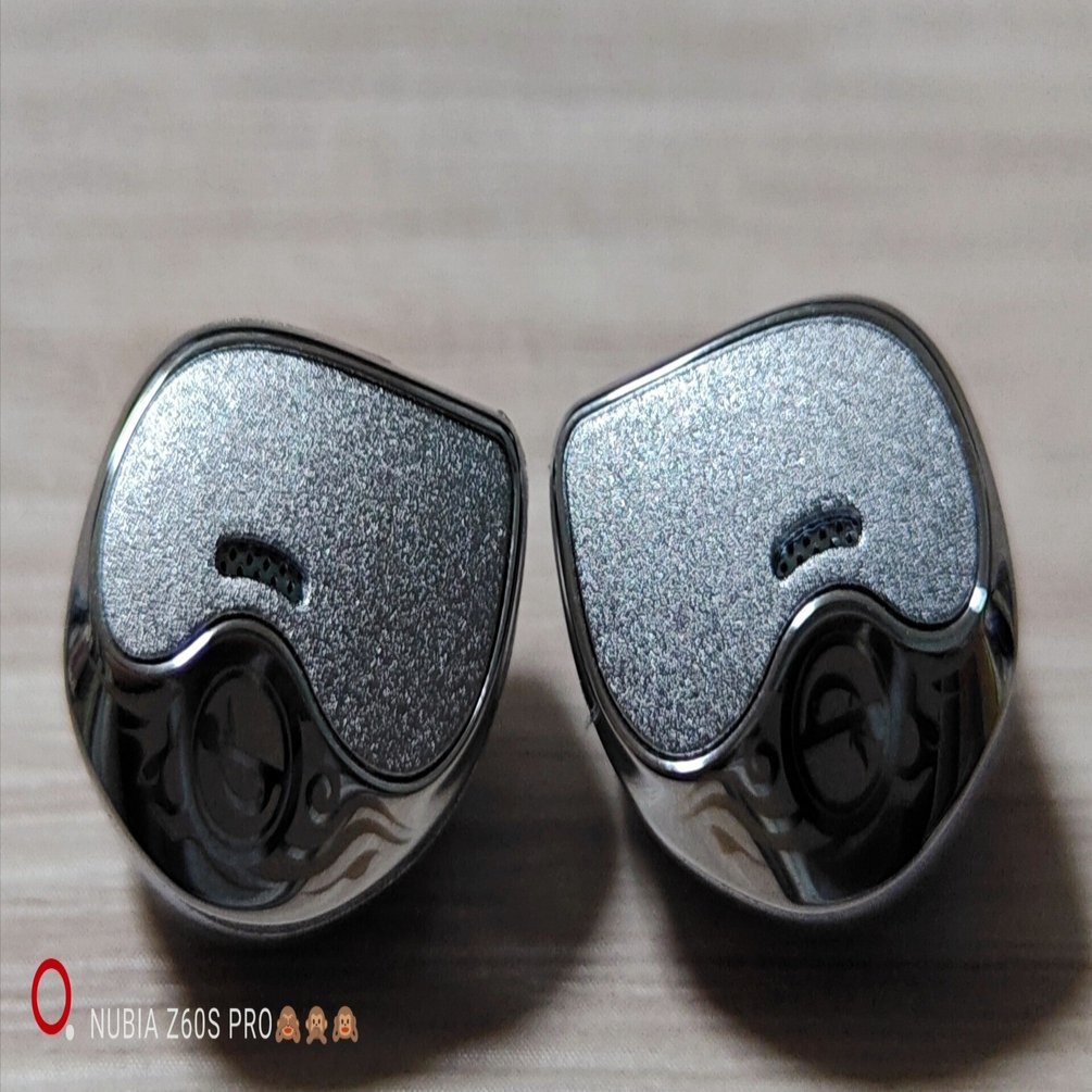 □竹林鳥 Qingluan Z4 紹介｜イヤホンジャックと豆🐒@ポタオデ