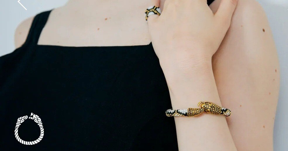 PRIMA! 蛇 ブレスレット 未使用 PRIMA! nishiki classic gray 手首14センチ 蛇ビーズ - メルカリ