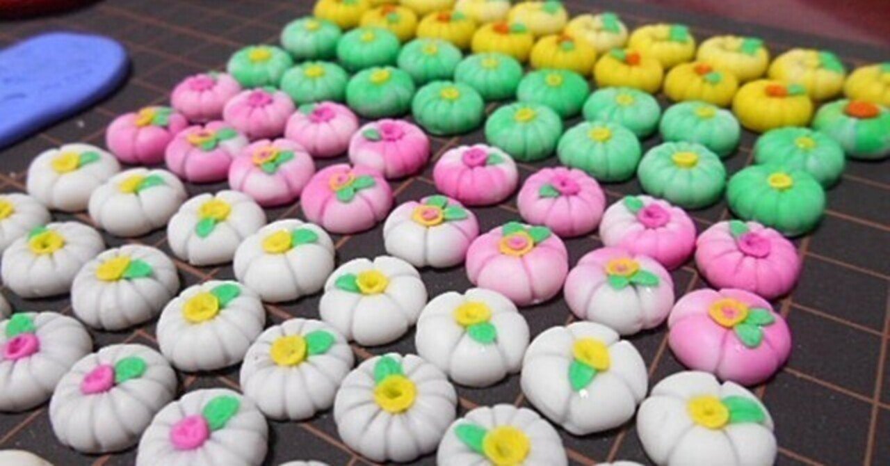 昭和レトロ　　木型　お菓子型　　和菓子型　　和菓子　饅頭　　　花型　　　同梱包可能