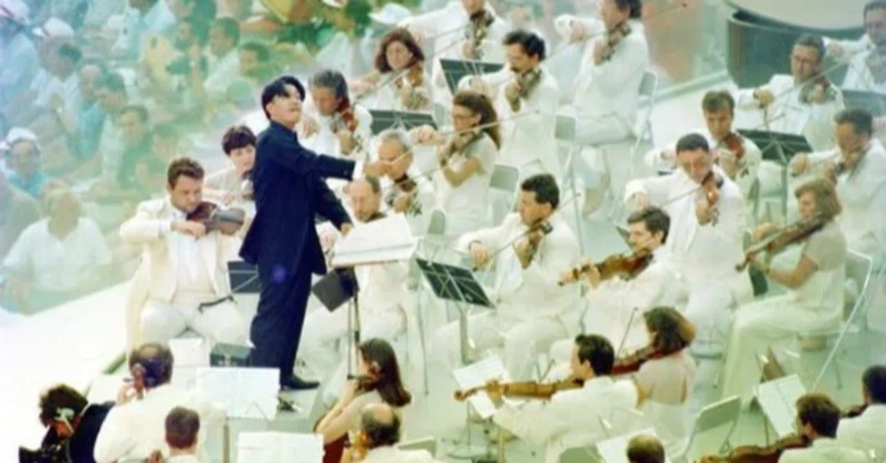 Analyzing That Song from the Barcelona Olympics Opening Ceremony ...