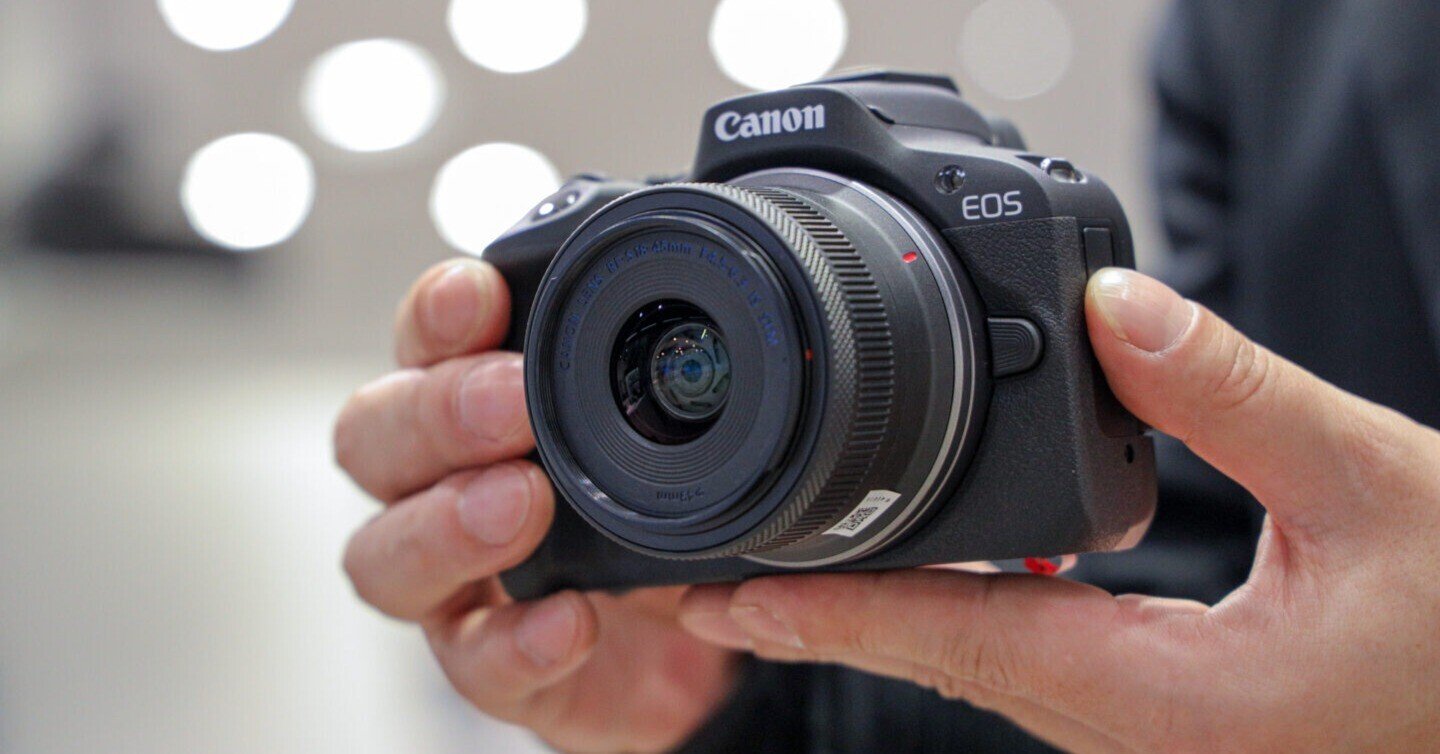 キヤノン EOS R50 RF-S18-45 IS STM レンズキット ブラック APS-C キヤノン EOS R50 RF-S18-45 IS STM レンズキット ブラック APS-C