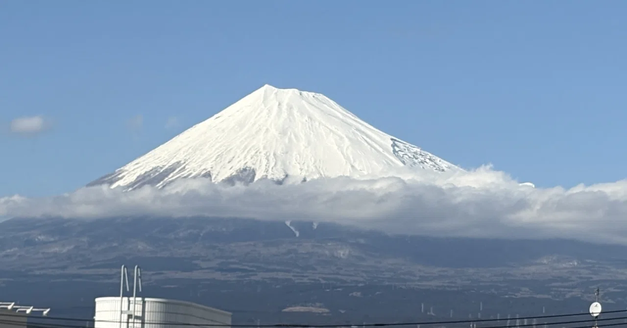 私のオリジナル富士山呼称法」実は西側から見ると尖ってる｜【楽楽好奇