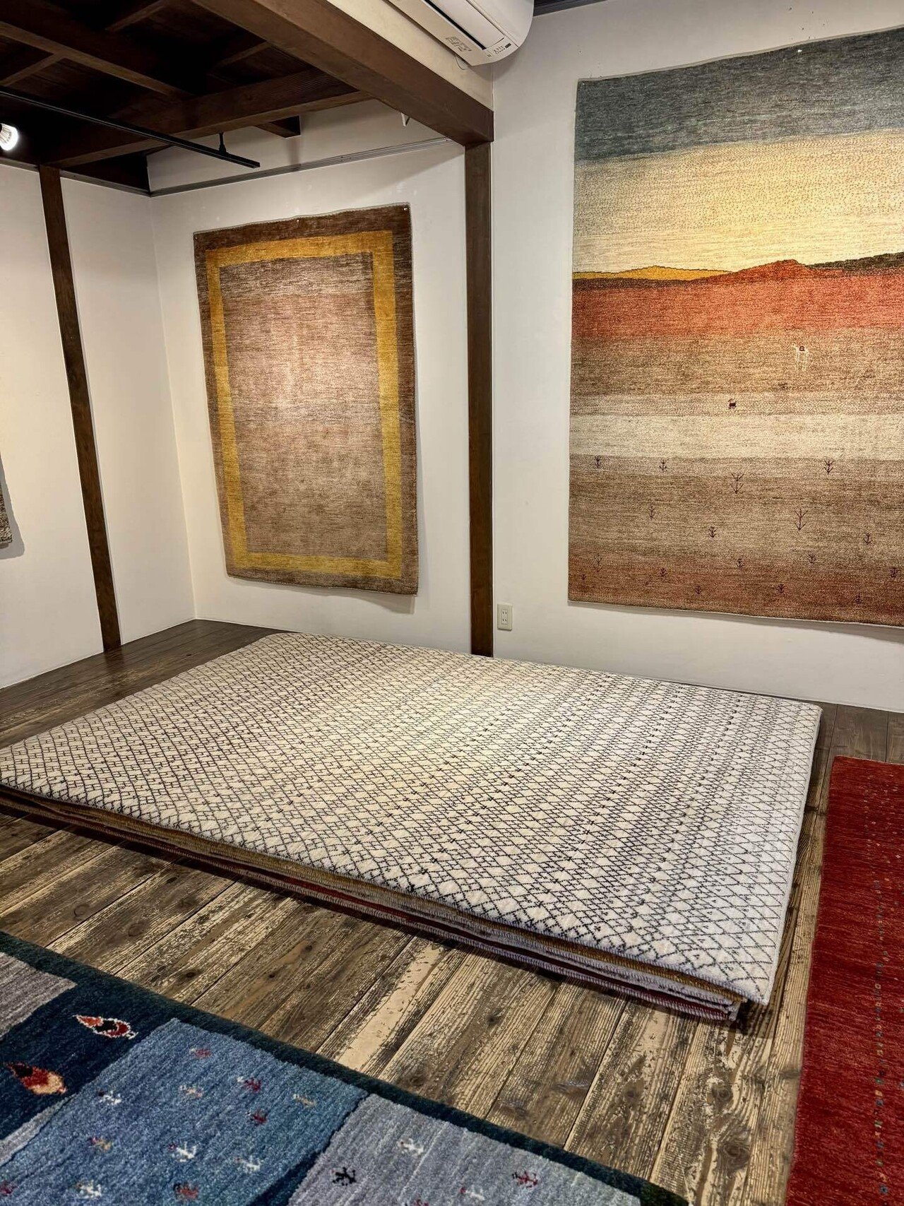 201×140cm　ギャッベ　ペルシャ絨毯　手織り 201×140cm ギャッベ ペルシャ絨毯 手織り ペルシャ手織りギャッベ