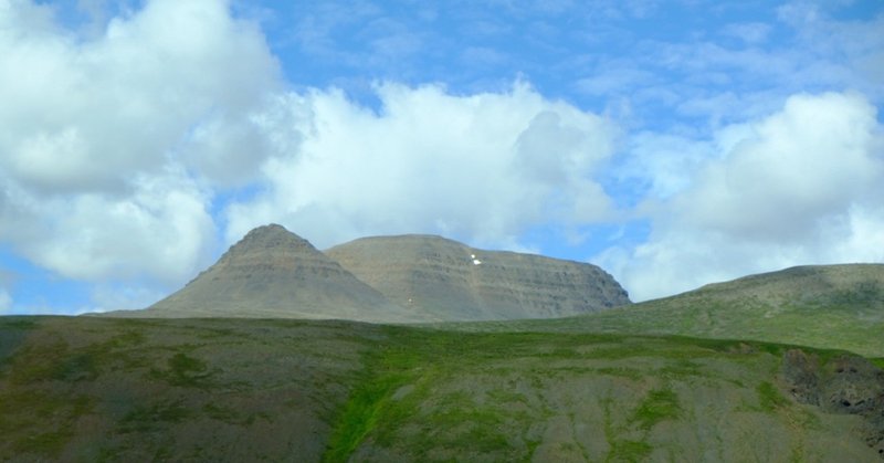 9日目：アイスランド北部～西部（アークレイリ～ブーザルダールル）