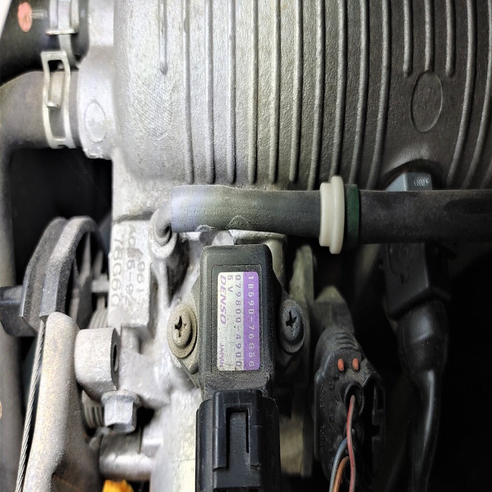 HN12等 F6A ターボ 吸気圧力センサ Denso製 品番 18590-76G50
