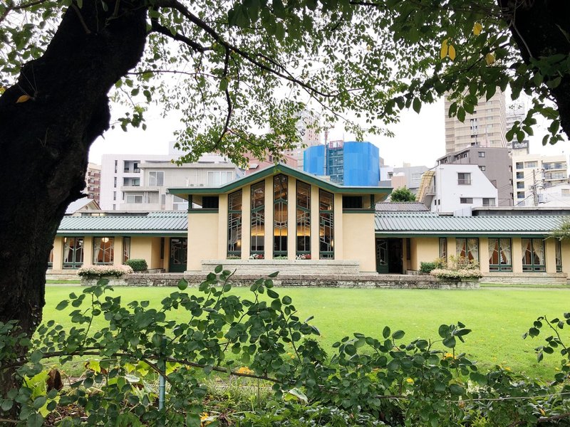 幾何学模様に囲まれて 自由学園明日館 ひかる Note 幾何学模様に囲まれて 自由学園明日館 ひかる Note