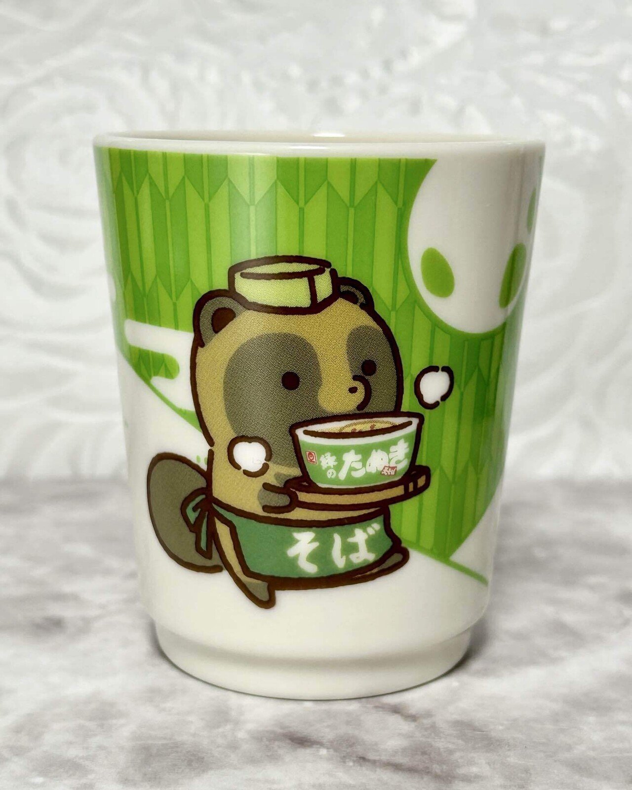 湯呑み 『赤いきつねと緑のたぬき タヌキ タヌキとキツネ』｜たちだコロネ