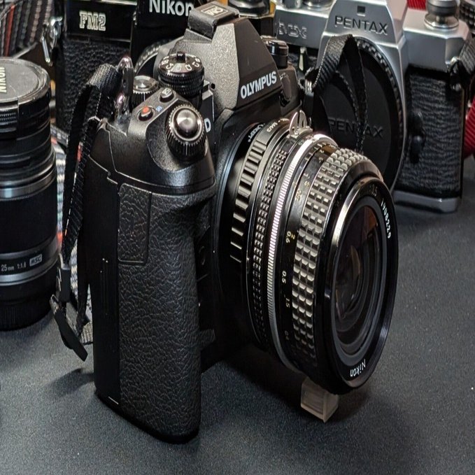 美品！NikonD7200レンズキット おまけに大人気オールドレンズ付けます 美品！NikonD7200レンズキット おまけに大人気オールドレンズ付けます