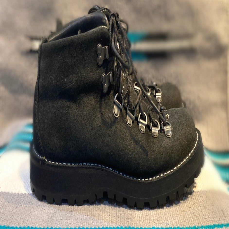 リソール/ソール交換】DANNER Mountain Lightのオールソール｜CREA