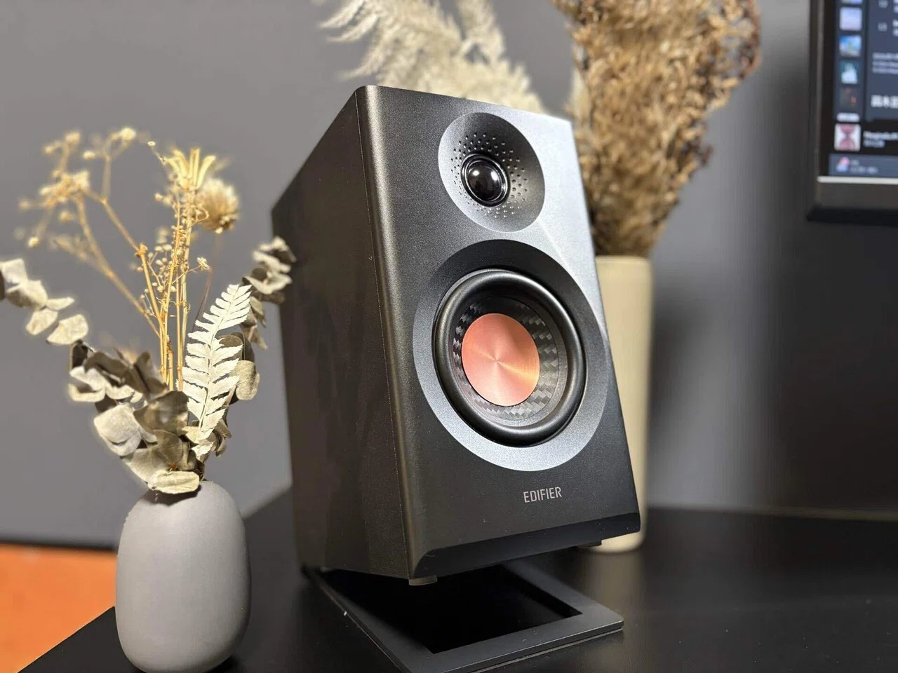 Edifier MR3を徹底レビュー！手軽に本格的なサウンドを楽しむ方法｜Haiao