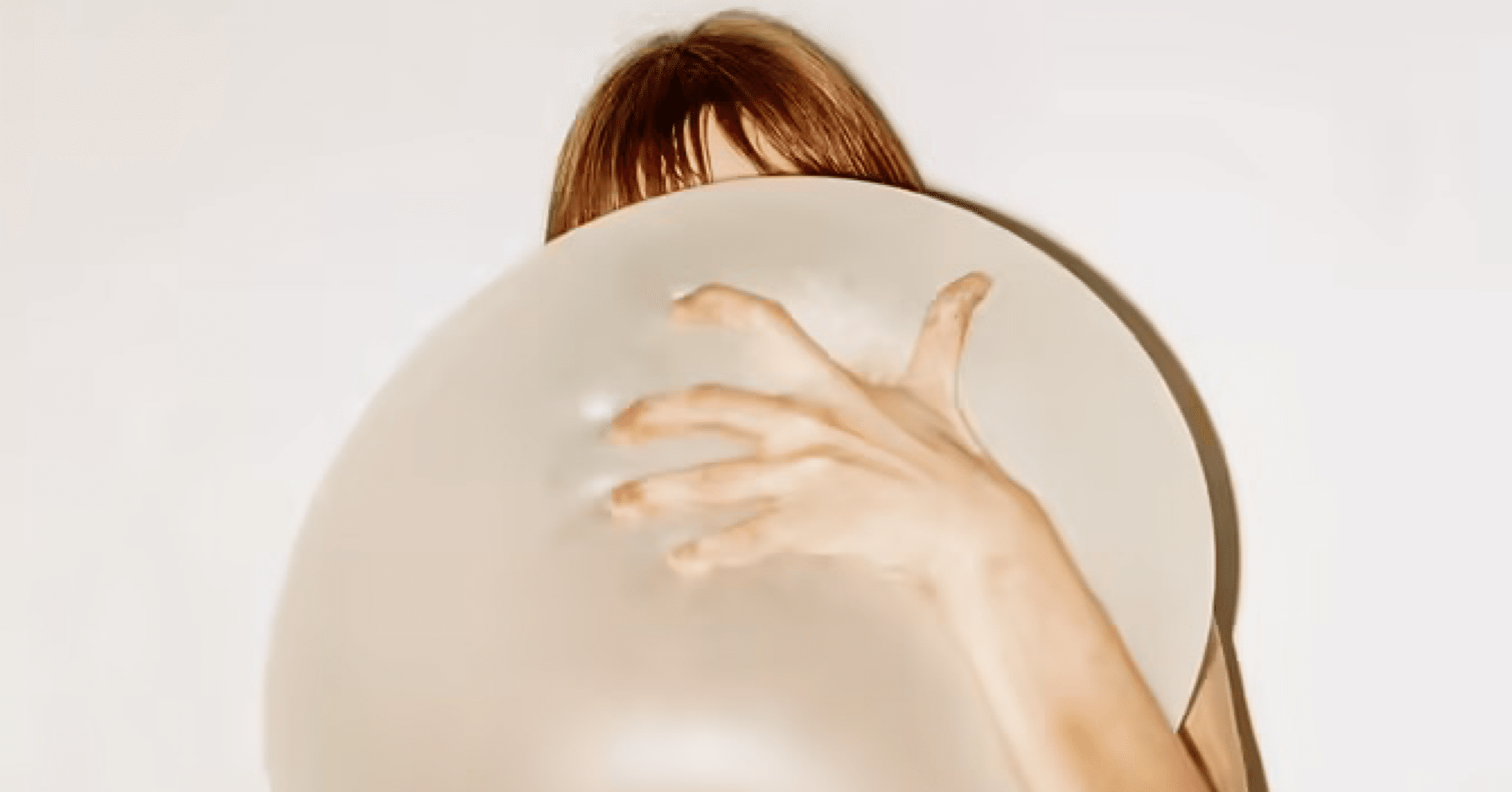 このビジュアル、ただものじゃない…アニカ・エリザベス・フォン