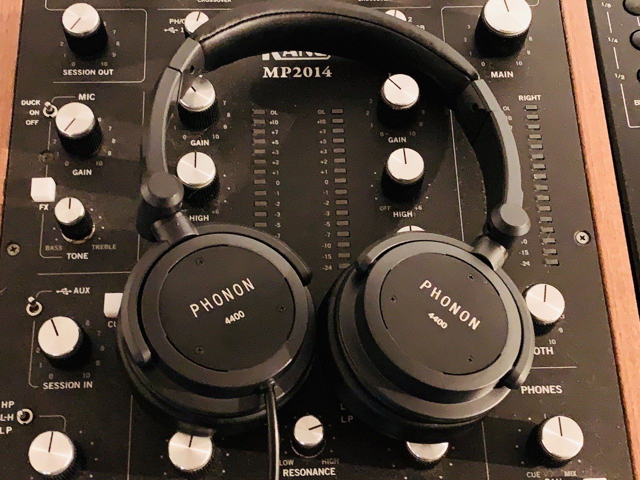 PHONONというヘッドフォンとInnervisionsの関係｜Hiroki Nakamura