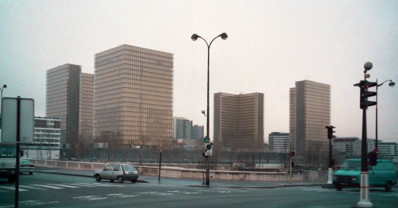 建物探訪】フランス国立図書館｜鼻メガネ