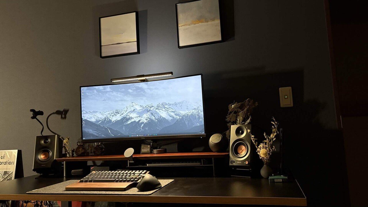 デスク環境が劇的進化！amesoba木製モニタースタンドを徹底レビュー