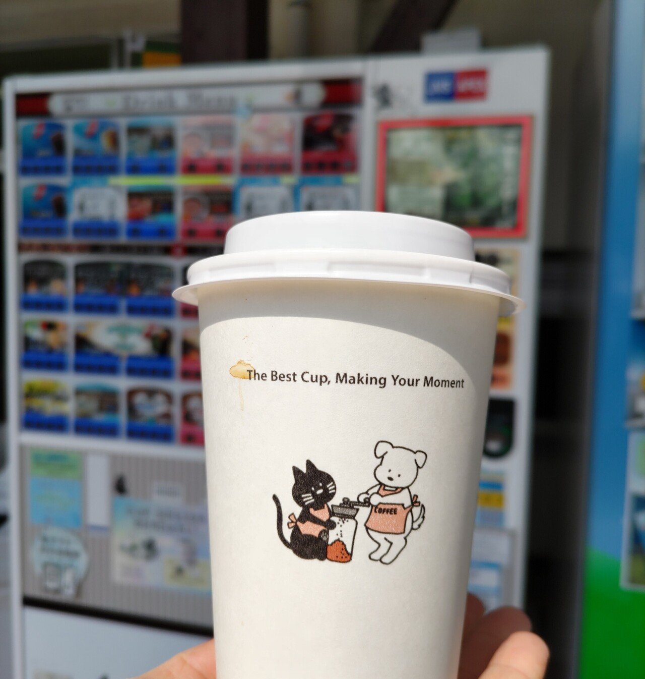 レトロ ジョージア コーヒー自販機 CW24-R2 最近ハマっているジョージアカフェ自販機の口コミを見ていたら