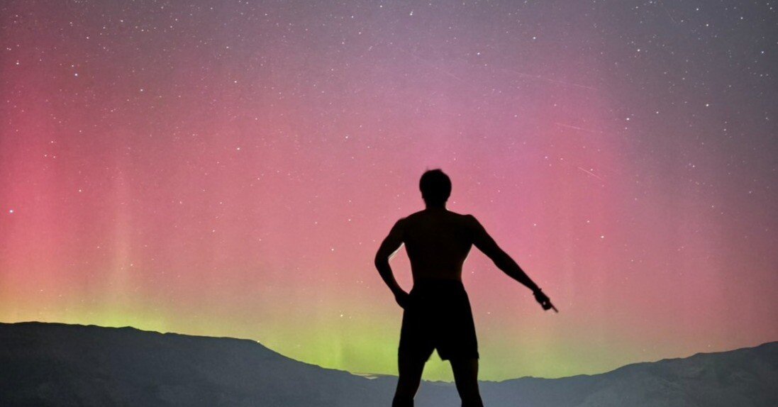 オーロラの前でオーラのある漢になってきた in NZ｜華のある漢を目指す