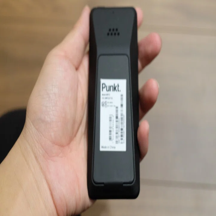 スマホ断捨離は可能なのか？ - ミニマリスト携帯 Punkt. MP02を使った