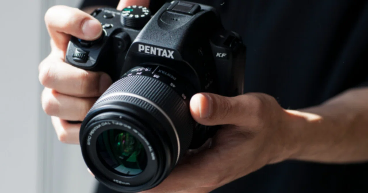 PENTAX KF DA L 18-55WR レンズキット｜永井 栄雄
